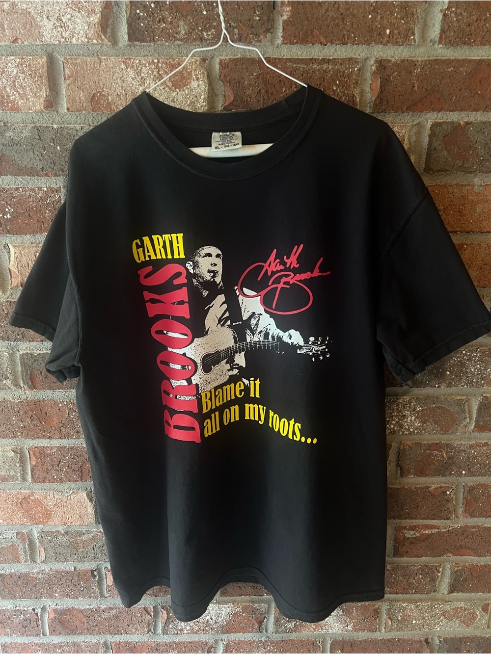 Garth Brooks graphic tee - size X-Large